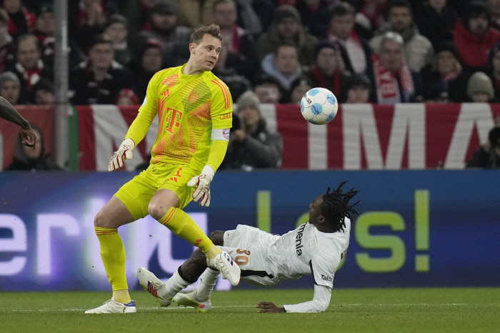 Neuer ruined everything. Kim Minjae failed to win...Munich lost to Leverkusen in the round of 16 at the Pokal Cup by 0-1 shock → disgraced for 2 consecutive seasons