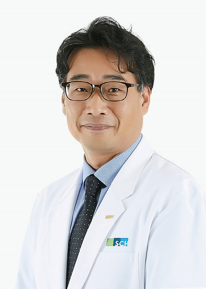 Professor Lee Kwang-woo of Soonchunhyang University Bucheon Hospital was appointed as the first president of the Men's Urinary Function Research Group