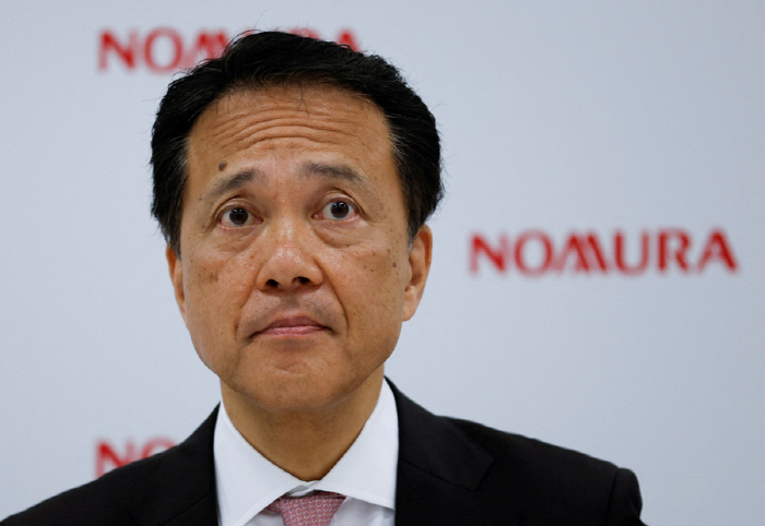 日 Nomura Securities CEO Returns 30% After 20% Wages Cut Due to Employee Deviation