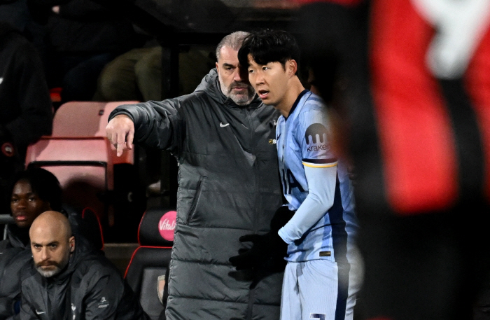 Super Joker Son Heung-min, who changed his mind to cancel his fourth goal, ranked first in field player ratings within the team after playing 33 minutes 'Adding vitality to the front.'