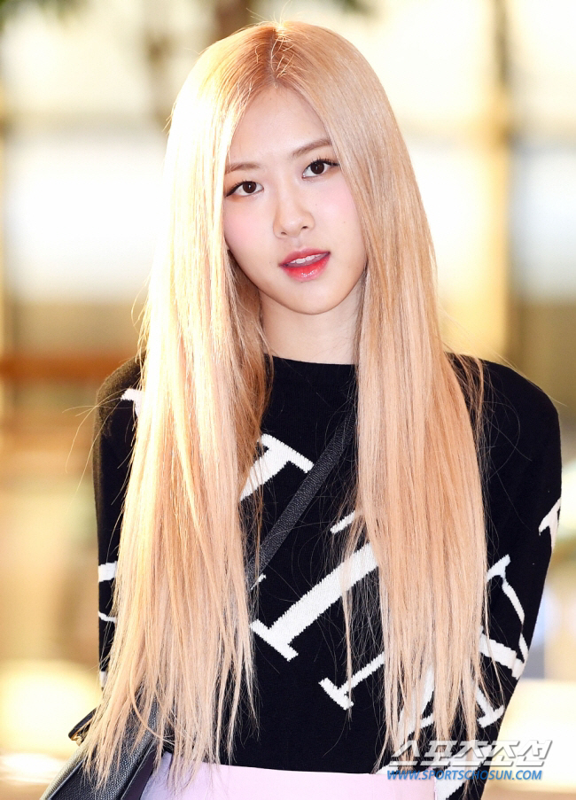 'What if they don't find BLACKPINK?' Rosé confesses to the reason she's depressed for the first time ('collective') 