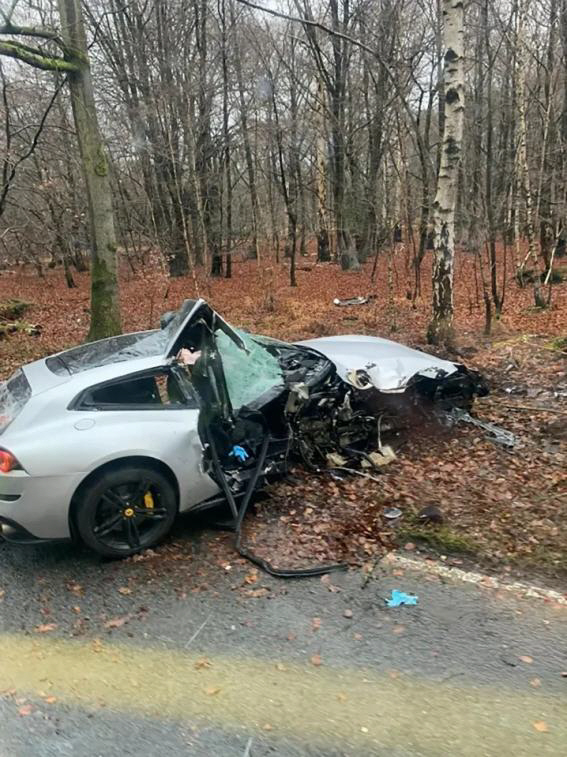 'Disastrous scene'EPL player to play with Hwang Hee-chan, transport to hospital by horrible car accident helicopter →'Two legs, femur injury'