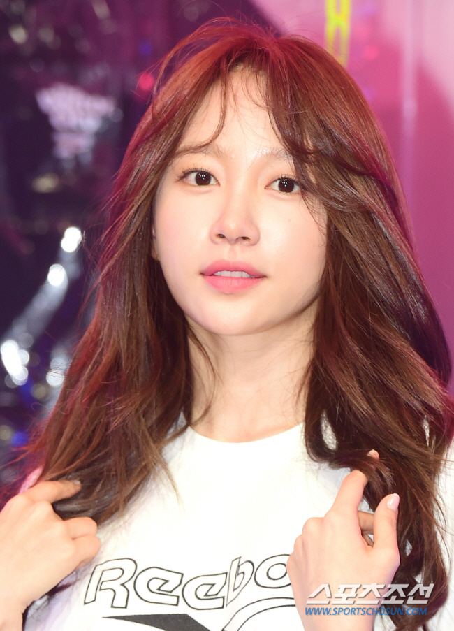 EXID's Hani Seen in Rare Appearance at Wedding Ceremony Amid Ongoing Controversy