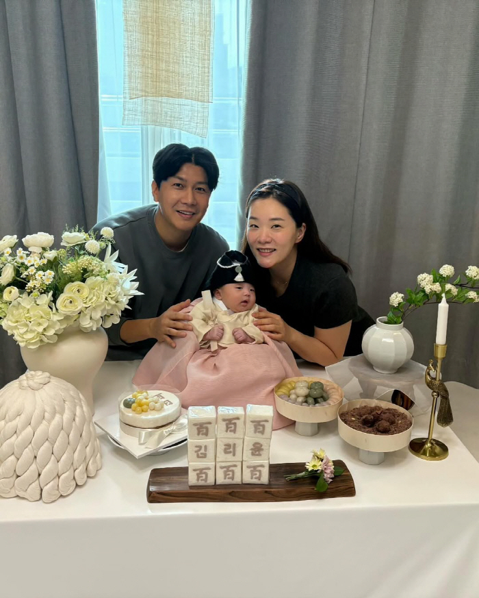 Kim Seung-hyun ♥ Jang Jung-yoon, are you preparing for the second four months after giving birth to your daughter...After the close-up 'Too close''Kim Seung-hyun family'