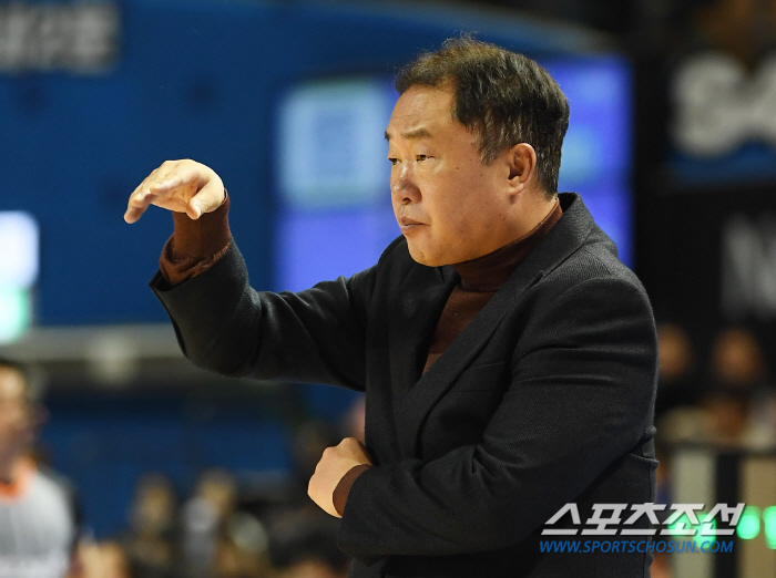  Director Song Young-jin 'Hammonds fitness management issue' vs Director Jeon Chang-jin 'Allow - Choi Jun-yong - Lee Seung-hyun need to distribute time'