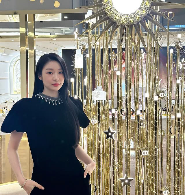 'Go Woo-rim ♥' Kim Yu-na showed off her beauty despite the chaotic situation..Attending a luxury event