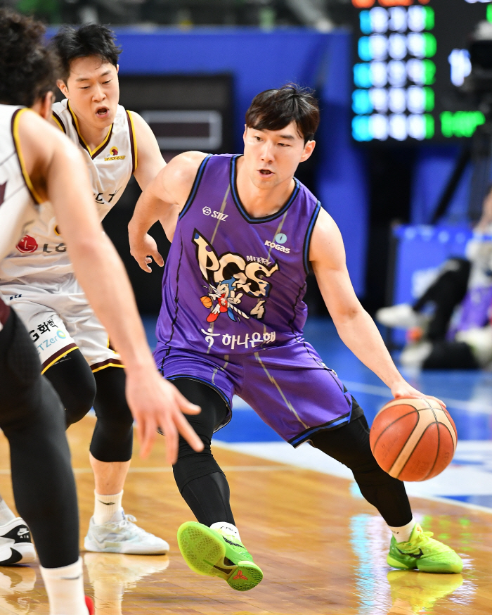 'Problem solver Kim Nak-hyun finished it' Gas Corporation succeeded in revenge against LG 85-78 victory, reaching the '10 wins' mark