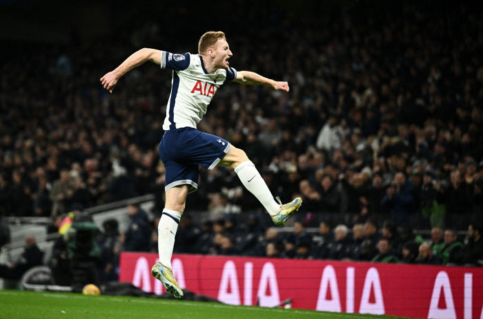  Tottenham 2-1 Chelsea ends in the first half. Kukureya Fatal Mistake. Romero Injured Out