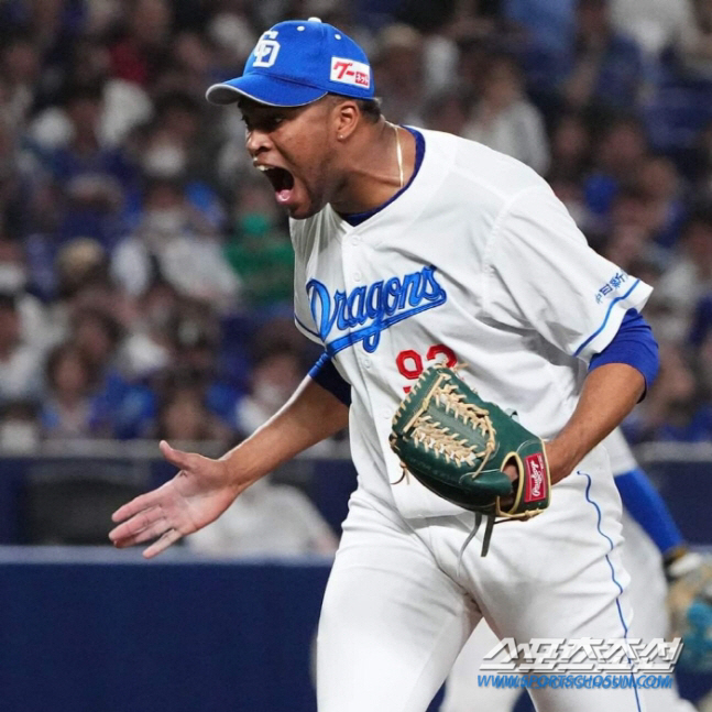 Finishing pitchers' runaway, Japan's highest annual salary of 11.34 billion won, and Cuban right-hander Japan Dream completed