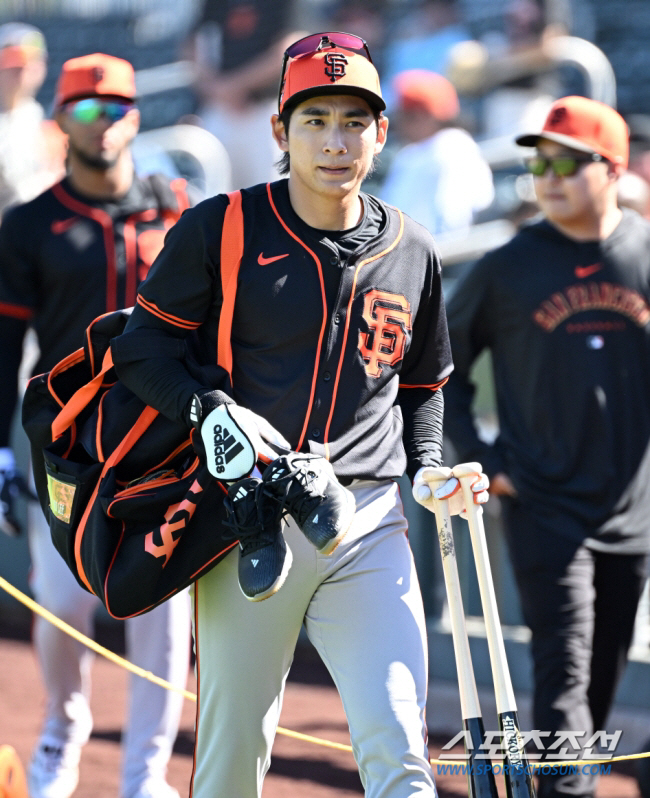 'Grandchild of the wind, ready to launch,' SF director Bob Melvin said. 'Spring camp is going out in perfect condition'