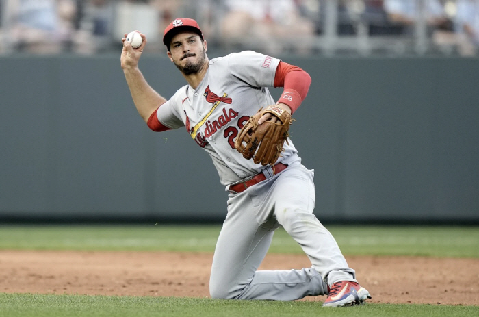 ''First base is okay, just take it away' Arenado shock 'Change of mind', give up 3rd base that GG received 10 times for trade, 6 teams compressed