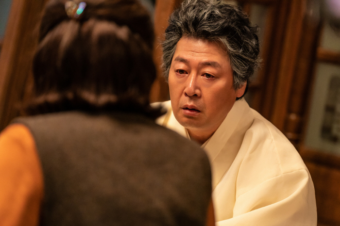 Kim Yun-seok, 'Acting master' That's right. As soon as he got in a drop of alcohol, he passed out ('Extra Family')