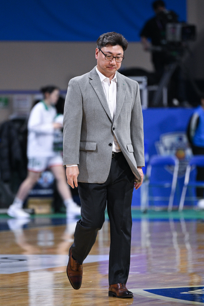  Hana Bank manager Kim Do-wan 'The players did well.' The best we can do in the present situation.'