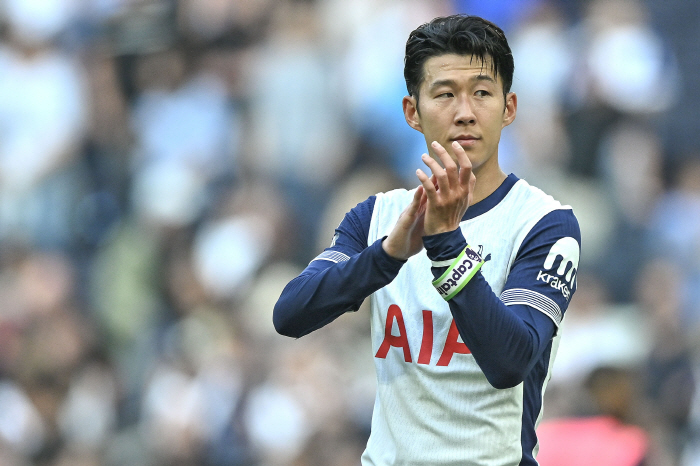 Shock Son Heung-min is deprived of captaincy, replaced by Klusevski? I can't ignore the recent contribution...Question whether SON is the right leader → Need someone to speak up actively