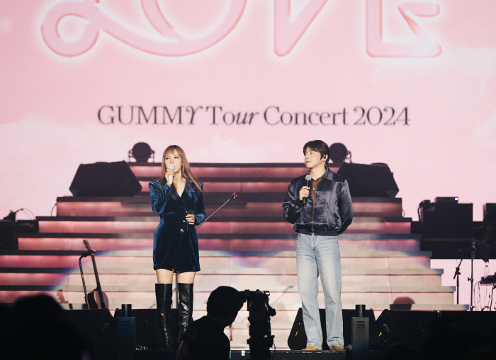 Cho Jung-seok Shines as Special Guest at Gummy's Tour Concert