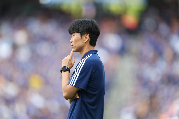 Kim Doo-hyun Breaking Up Jeonbuk, Leadership → Tactics and Strategists are looking for...Gwangju head coach Lee Jung-hyo is also a hippopotamus