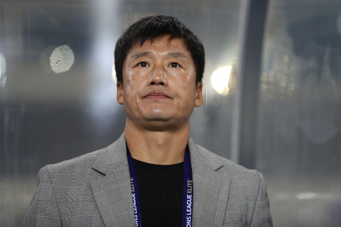 Kim Doo-hyun Breaking Up Jeonbuk, Leadership → Tactics and Strategists are looking for...Gwangju head coach Lee Jung-hyo is also a hippopotamus