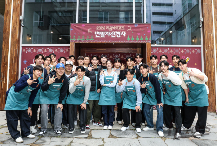 The proceeds are for youth baseball players...Kiwoom, it was meaningful and fun to host a daily charity cafe