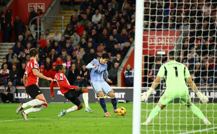 Welcome, Yang Min-hyuk's one-man show with one goal and two assists, Son Heung-min, Tottenham's most assisted, Captain's smile that he gave credit to young people even in a new history