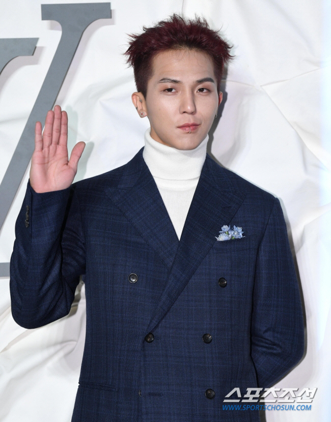  Song Min-ho Suspicion of Manipulating Public Interest Attending Work...Sick leave for YG and resident facilities is for treatment purposes and works according to regulations