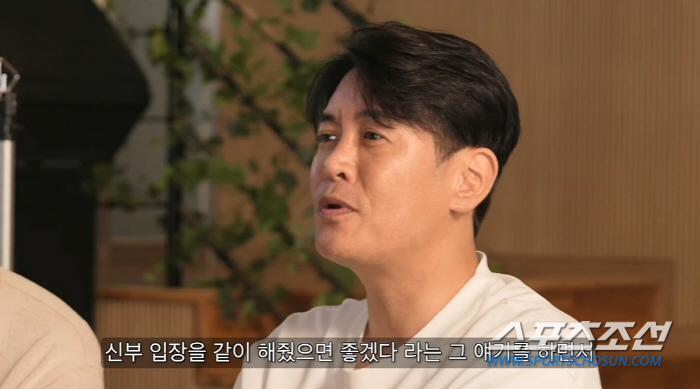 Kim Dae-hee cried at Kim Ji-min's request among Kim Dae-hee's father statues...♥ Please join hands when you marry Kim Jun-ho (Youngcha TV)