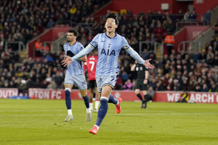 45 minutes, one goal, two assists, Son Heung-min, you did a great job!EPL Lee Ju's second team selection season