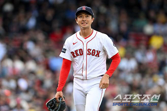 I'm going to throw it into the sea Instead of his old team, he went to Softbank with good conditions, a right-hander who was marked as a traitor in a year, threw two major league games and ended his challenge 