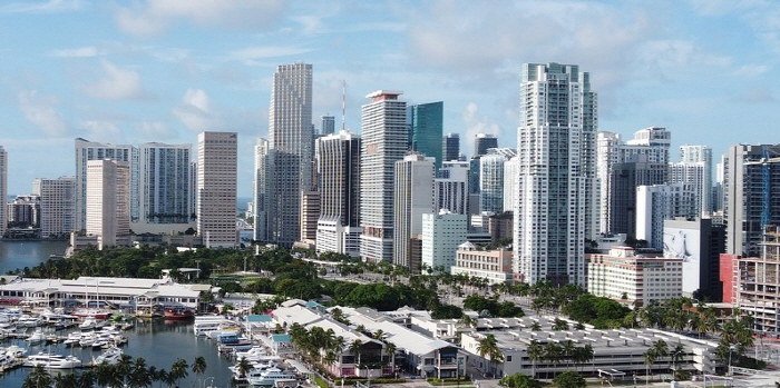 Thirty-five Miami high-rise buildings are sinking...2-8 cm for 7 years