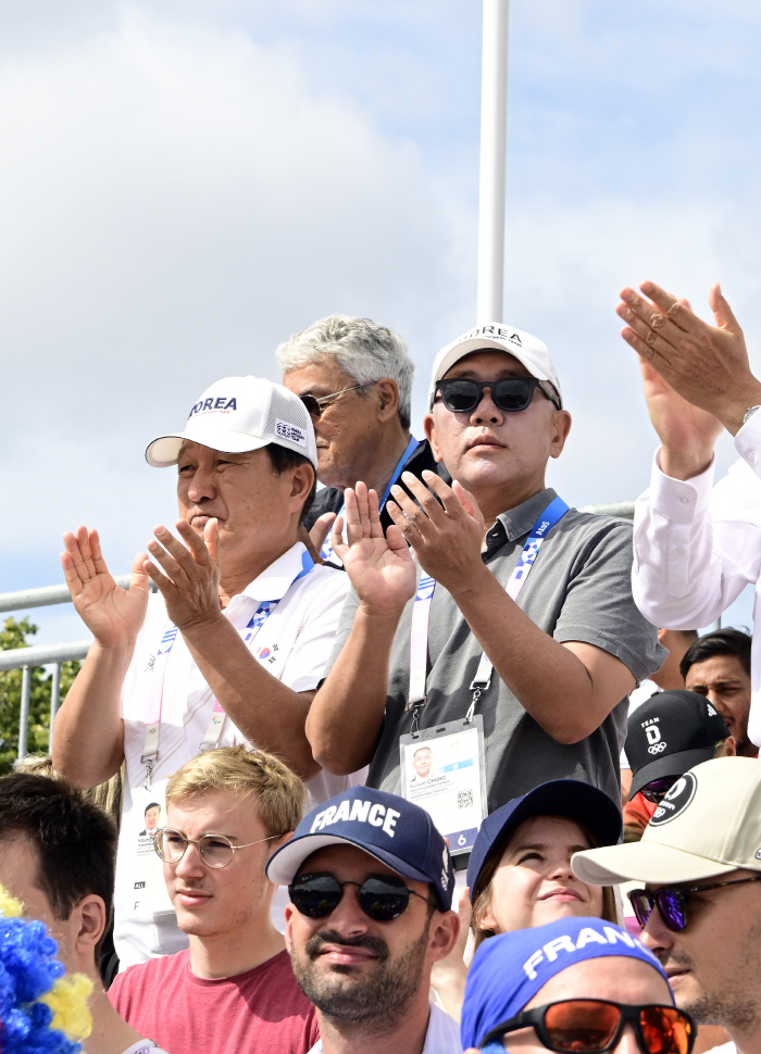 Chung Eui-sun, the 14th president of the Korea Archery Association, will continue to support the world's strongest archery until the 2028 LA Olympics