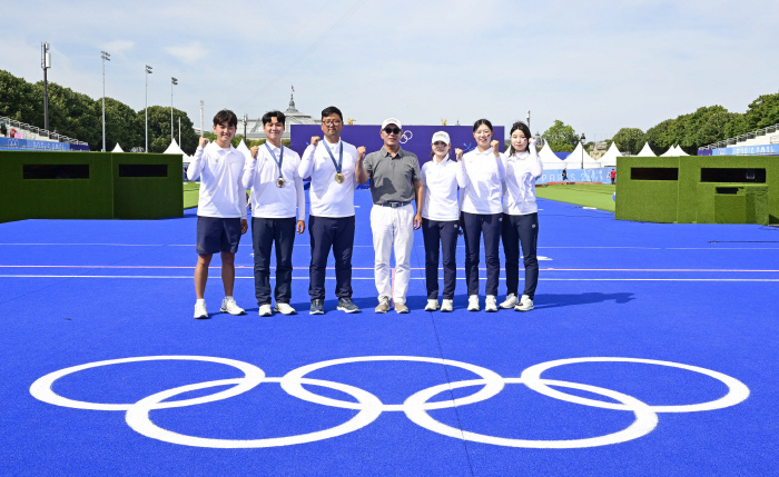 Chung Eui-sun, the 14th president of the Korea Archery Association, will continue to support the world's strongest archery until the 2028 LA Olympics