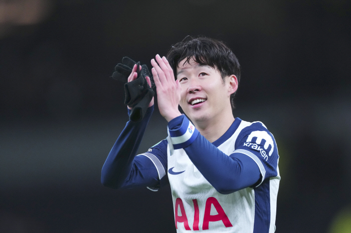 Shootering goal → Tottenham saved Captain SON 7.9 points Oil GK Poster 4.0 points humiliated