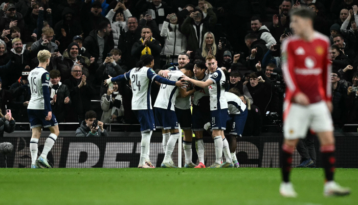 On the day Son Heung-min scored a crazy corner kick goal, Inter Milan star also exploded a doppelganger goal...a potential competitor for the Puskas Prize