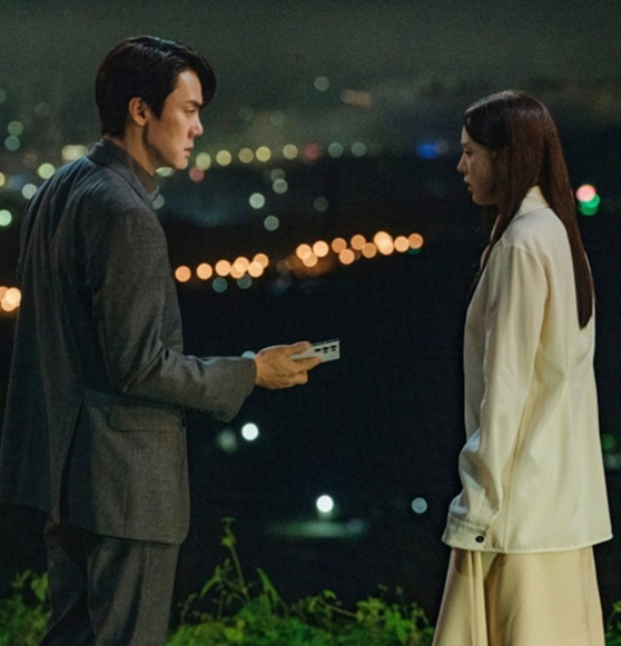 Yoo Yeon-seok ♥ Chae Soo-bin, a precarious conversation..I've been suppressing my emotions (the phone you just called)