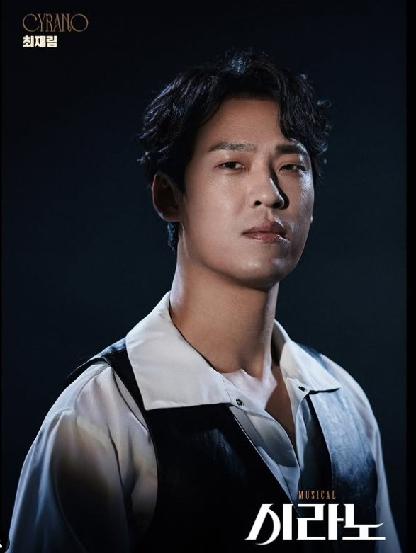  Too much work? Choi Jae-rim's voice condition deteriorates, followed by 'Cyrano', 'Kinky Boots' and 'Chicago' casting changes one after another 