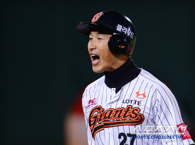 The right baseball philosophy planted in robot outfielders and dream trees during their time as active players → In 3 years, the catch ball is in full bloom with the victory