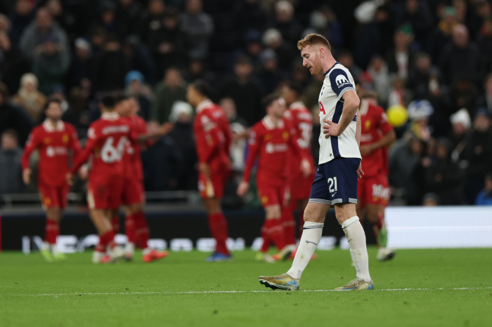 There has been no such crushing defeat in the history of Son Heung-min, a devastating defeat for Tottenham and Liverpool in the 81st minute of SON silence