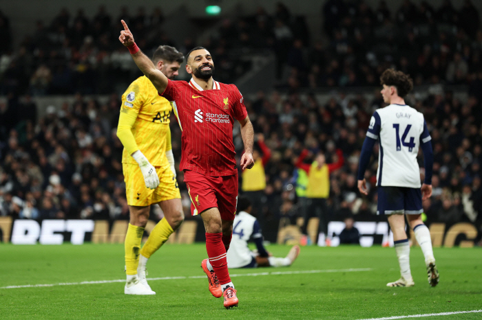 There has been no such crushing defeat in the history of Son Heung-min, a devastating defeat for Tottenham and Liverpool in the 81st minute of SON silence