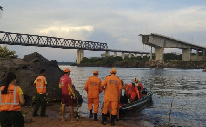 Two Brazilian Bridge Collapse Killed, 14 Missing...a large spill of sulfuric acid and herbicides into the river