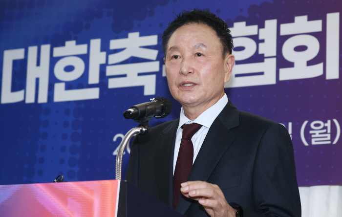 Chung Mong-gyu → Shinmun-seon → Heo Jung-moo, the 55th president of the Korea Football Association, registered as a candidate for the first election in 12 years...194 electors