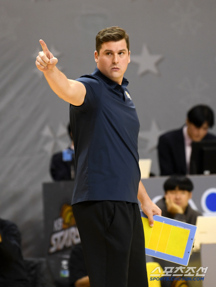 3 consecutive losses → Depression of the 5th-ranked head coach...A new foreigner is here, but it still lacks blank dynamism. 