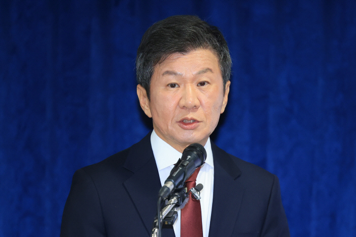 Chairman Chung Mong-gyu, who is trying to win the fourth term in the policy election, will provide financial support → attracting the cup → reorganizing the appointment of the coach → European Center…KFA presents roadmap for next 4 years