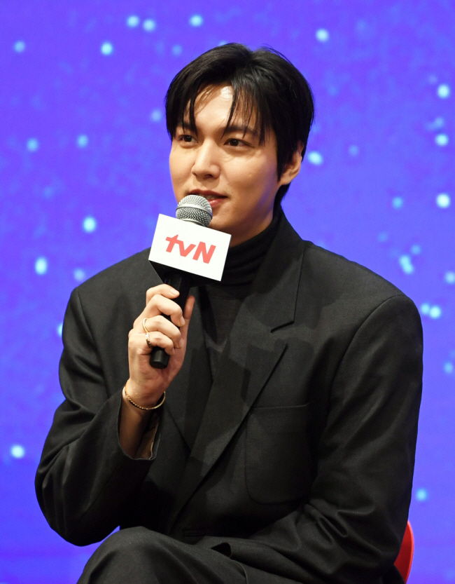  Lee Min-ho's family is so desperate that they all live apart when he was a flower boy...There was no acting Confession of Family History (Youquiz)