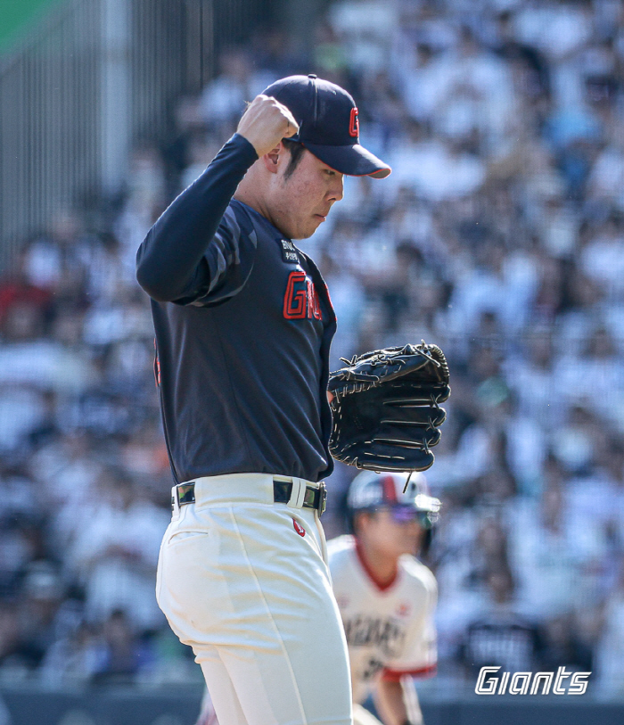 Nominees for Rookie of the Year → 33 innings of fire fighting → 0 appearance since June...Enthusiastic 18-year-old ex-mir mystery 