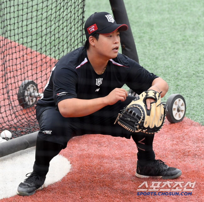 Of course, it's 10 billion won because you're a catcher? There is a clear precondition for the prospective FA Kang Baek-ho jackpot