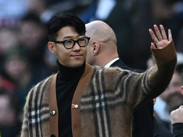 Tottenham's disastrous legend Daewoo SON, not happy anymore...Uncertain future → If you're going to let me go, hurry up and let me go