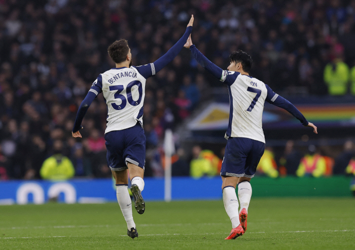 Victim Son Heung-min covered up his racist Bentancourt, but two faces of Postecoglou insult...Flame → Excitement to return, turning away until the end