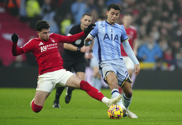 Son Heung-min looks less confident, 81 minutes of silence  Tottenham's worst rating, 01 loss to Nottingham after a rough match