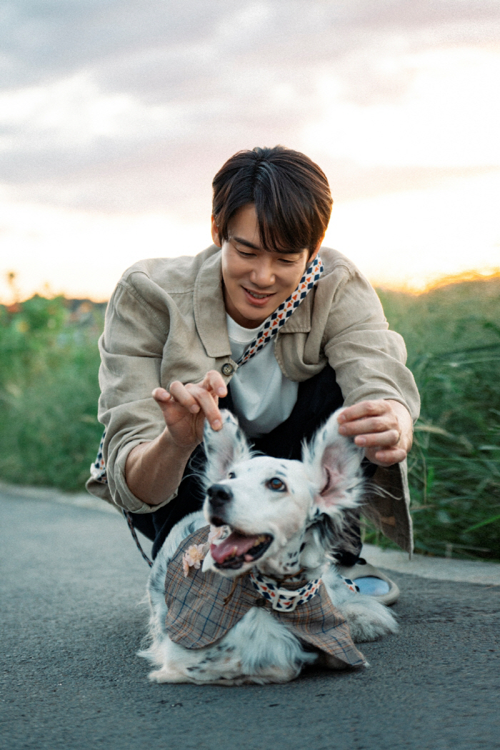 Yoo Yeon-seok's pet dog, Rita, debuted in the drama..CHAE SOOBIN and Han River Picnic