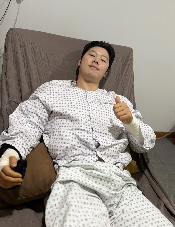 All of a sudden, elbow surgery?1R's top rookie promised. I'll come back stronger