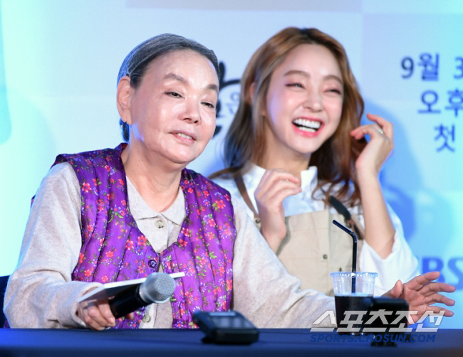 It's already been two months since I sent Seo Hyo-rim Kim Soo-mi, and I'm sorry that she's not a good daughter-in-law (Full Story)